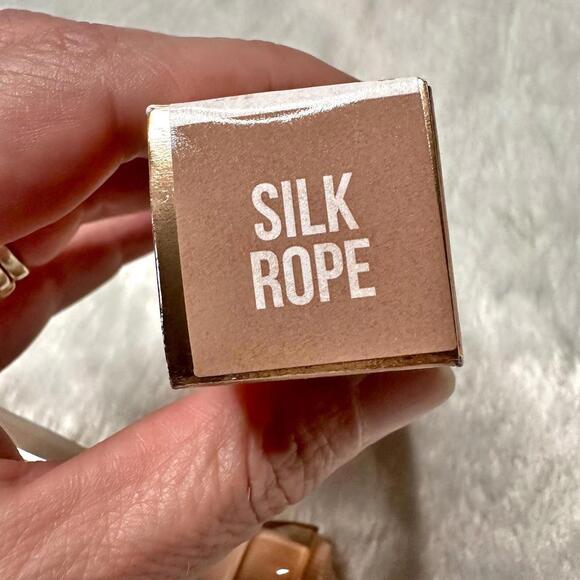 NIB Jeffree Star Silk Rope The Gloss Lip Gloss Full Size 4.5ml - Picture 7 of 10